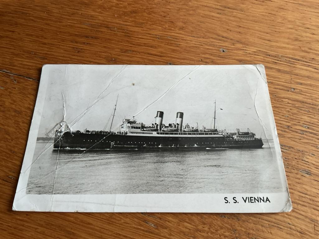 V122 SS VIENNA VEEL VOUWEN BESCHADIGD, Verzamelen, Scheepvaart, Ophalen of Verzenden, Gebruikt, Kaart, Foto of Prent