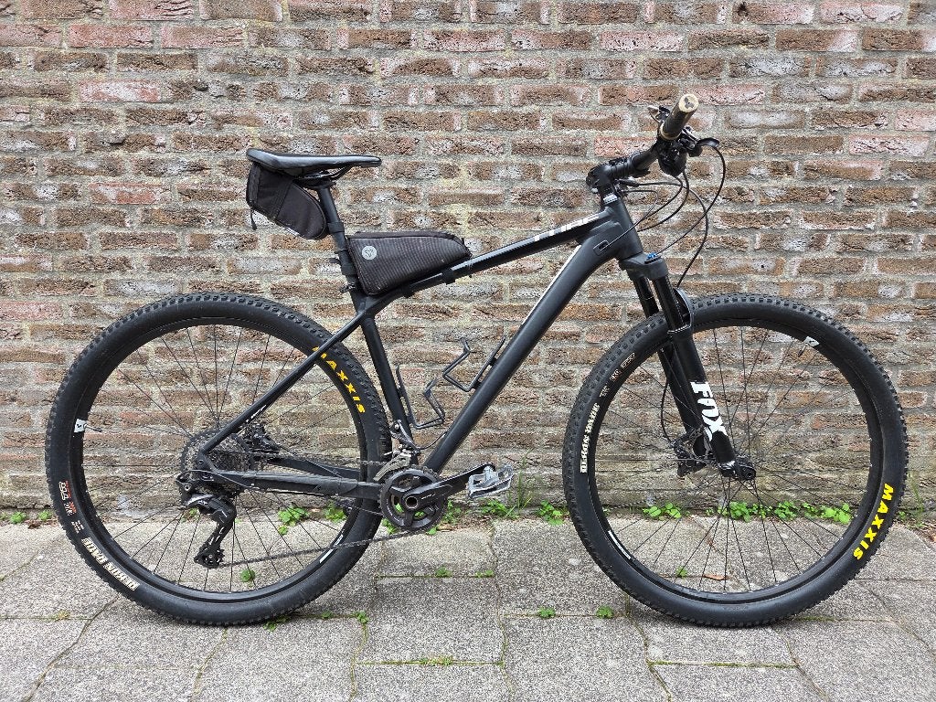 2x Cube mountainbike maat L - 2x10 speed - Fox voorvork 32