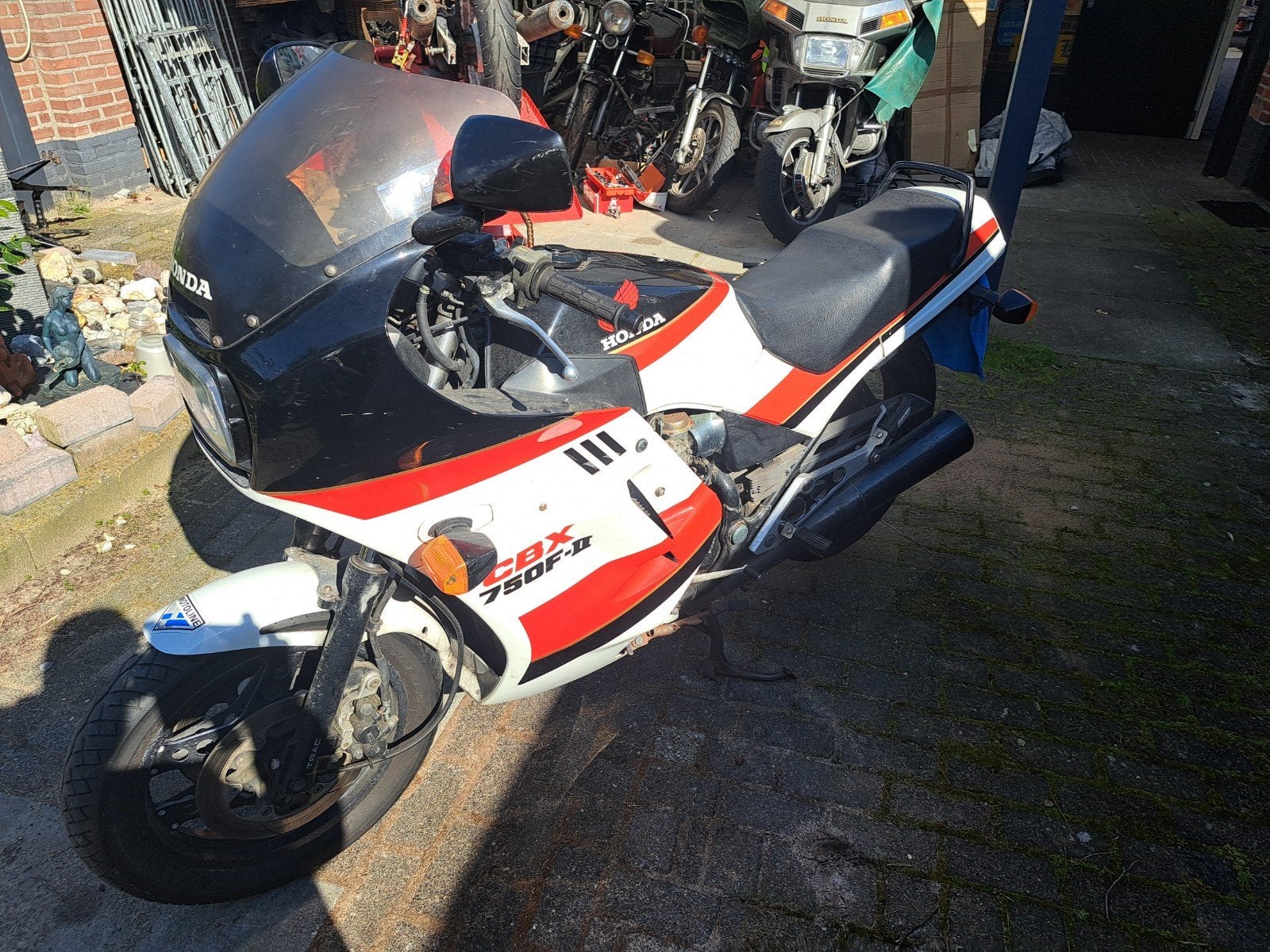 Honda gl cb vfr vf ps vt cbx cn boldor Fireblade goldwing, Particulier