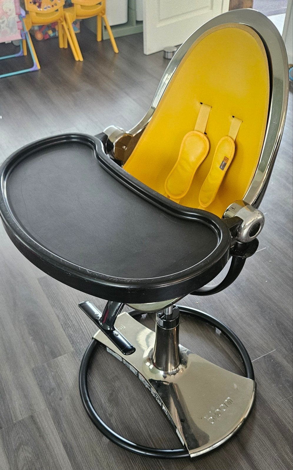 Bloom Fresco Chrome kinderstoel – kanariegeel / Titanium, Ophalen, Gebruikt, Meegroeistoel, Gordel(s)