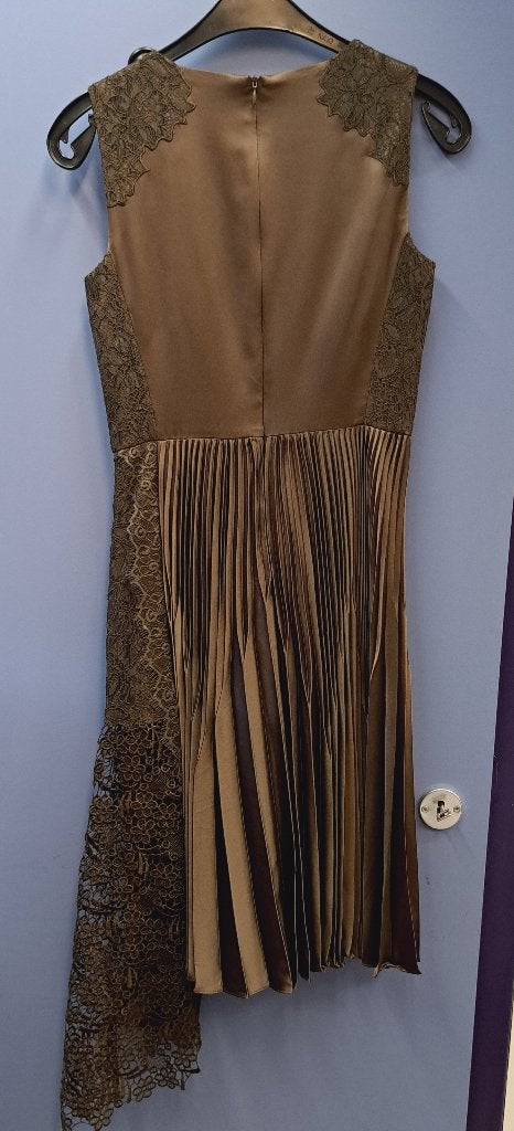 Karen Millen jurk bijzonder plissée, kant, asymmetr XS 38117, Karen Millen, Karen Millen, Bruin, .