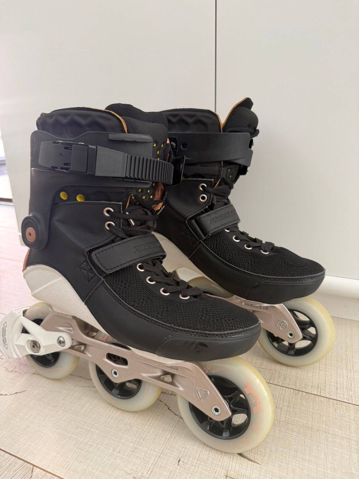 Skeerlers Powerslide Swell Desert 100 – maat 40, Sport en Fitness, Skeelers, Zo goed als nieuw, Powerslide, Ophalen of Verzenden