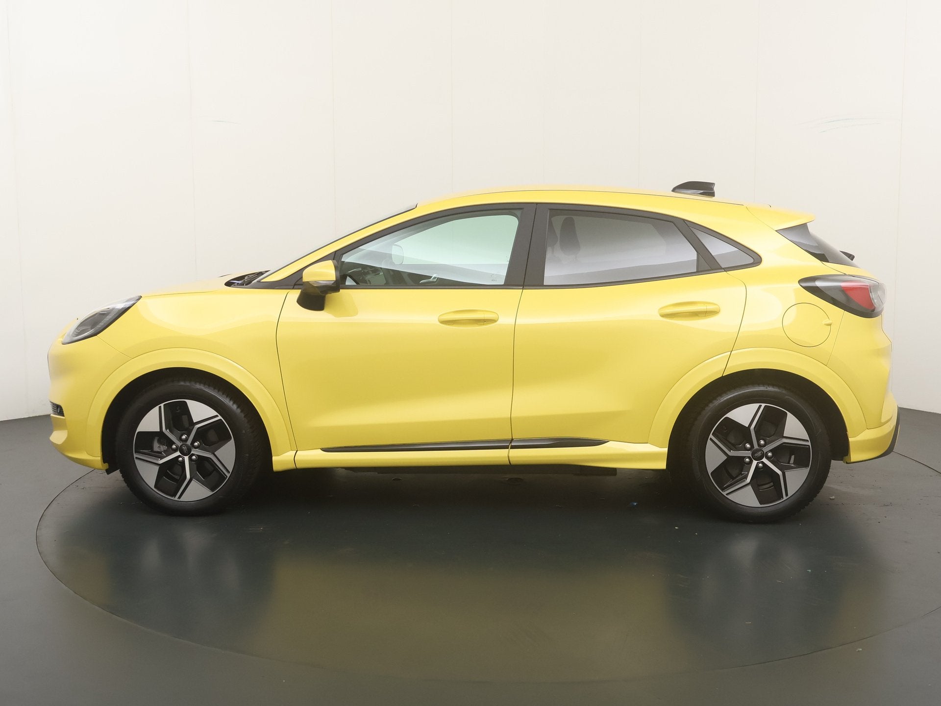 Ford Puma Gen-E Premium 44 kWh 168pk | Winterpack | Matrix L, Auto's, 169 pk, 53 kWh, SUV of Terreinwagen, 1475 kg