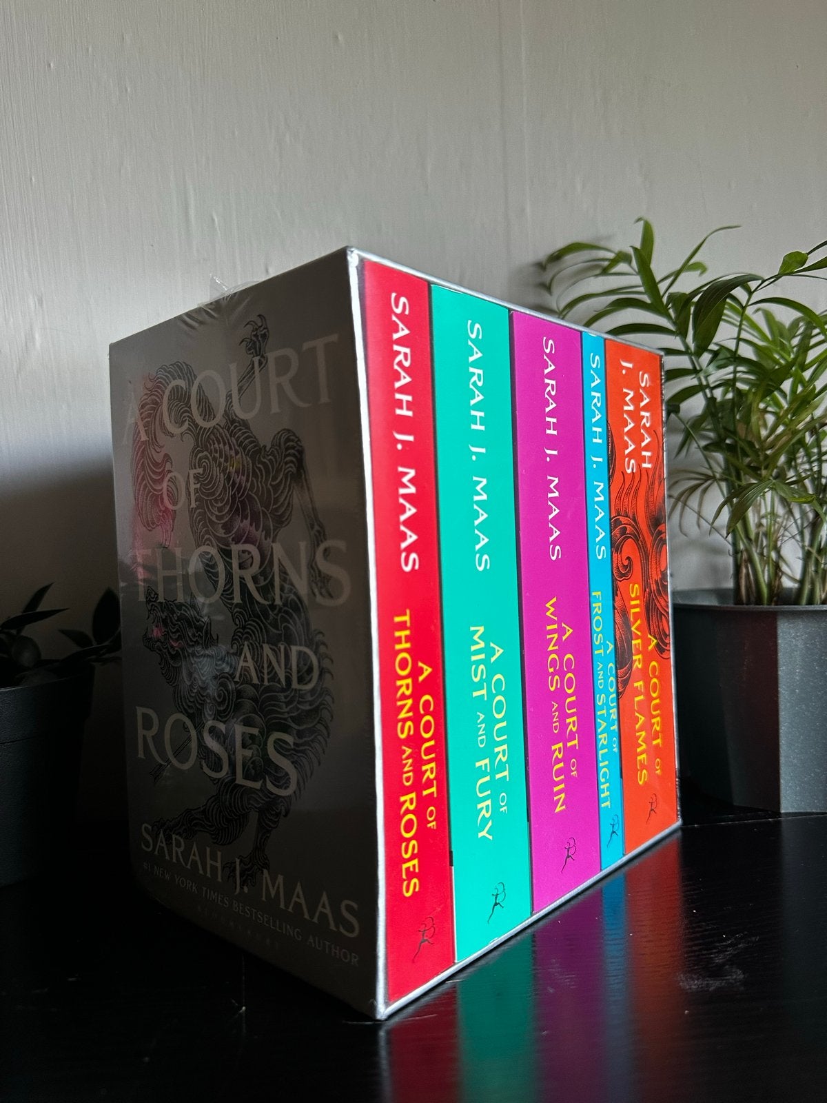 A Court of Thorns and Roses Box Set - Sarah J. Maas, Ophalen of Verzenden, Nieuw