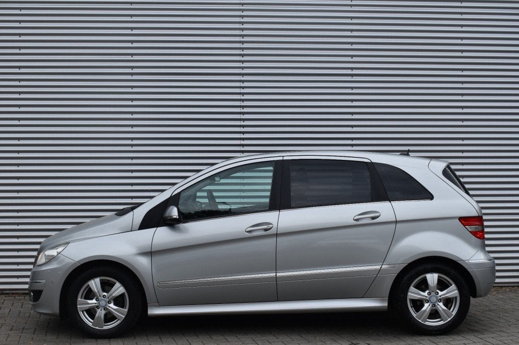 Mercedes-benz B-KLASSE 160 BUSINESS CLASS / AUTOMAAT / CLIMA, Auto's, 1498 cc, Parkeersensor, Bedrijf, 1265 kg