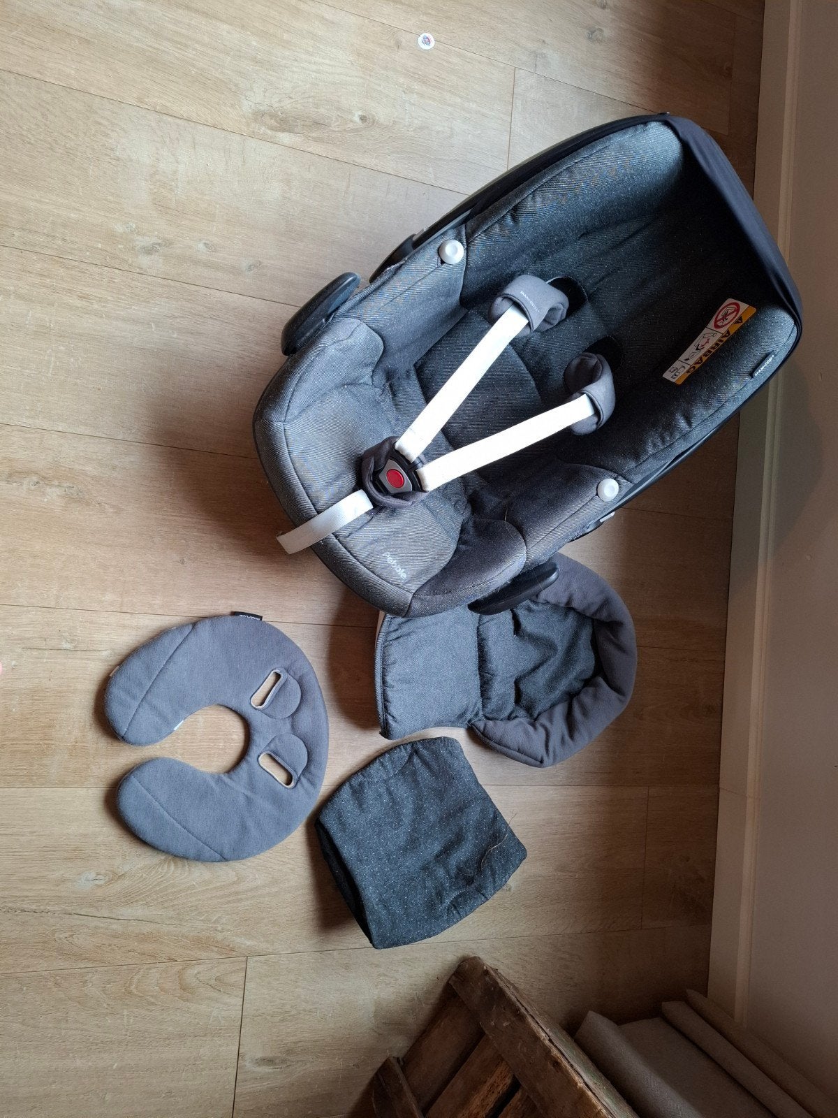 Maxi-Cosi Pebble met verkleiners en Isofix base, Ophalen, Gebruikt, Isofix, 0 t/m 13 kg