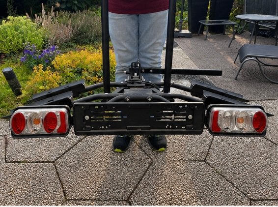 Menabo fietsendrager voor 2 fietsen van 15 kg, Ophalen, 2 fietsen, Zo goed als nieuw, Trekhaakdrager