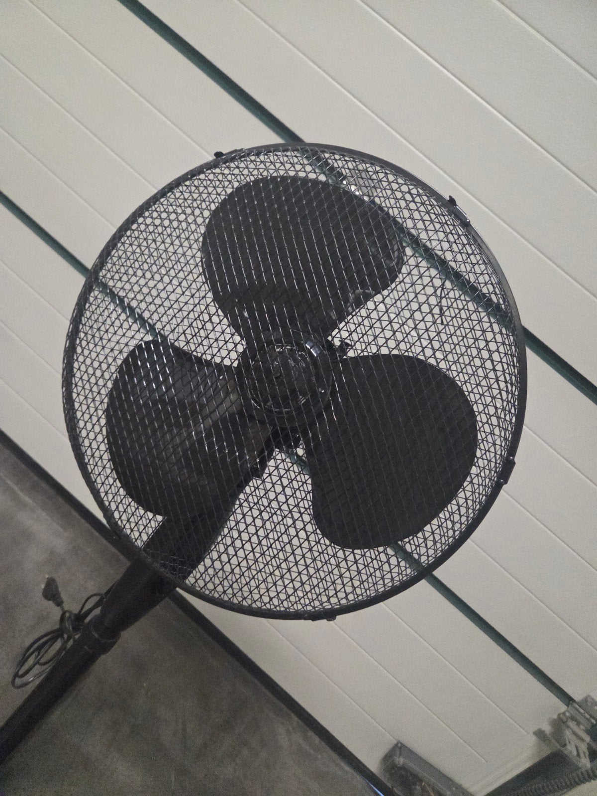 Zwarte Statiefventilator in Goede Staat, Witgoed en Apparatuur, Ophalen, Zo goed als nieuw, Statiefventilator