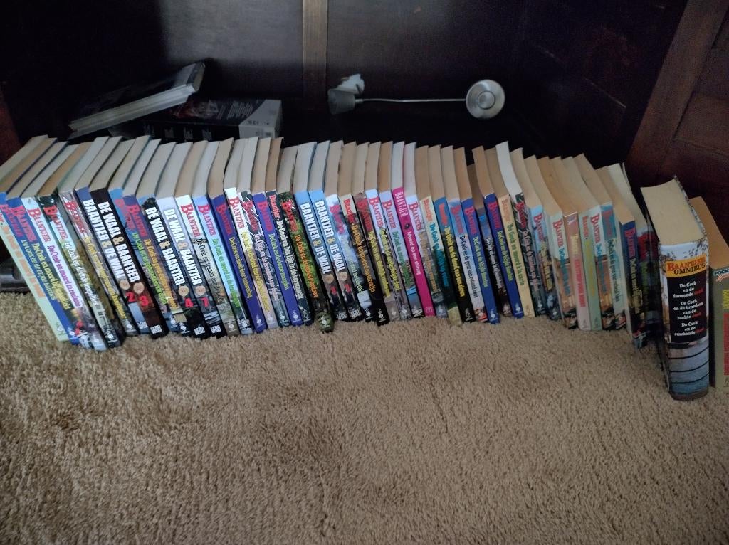 Baantjer 48 stuks detective boeken pockets, Boeken, Gelezen, Ophalen of Verzenden, Baantjer, Tv-bewerking