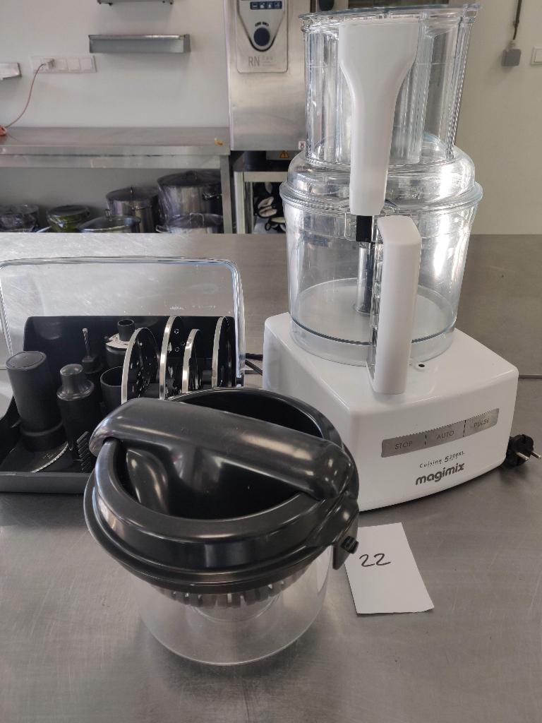 Magimix 5200XL wit, zo goed als nieuw met accessoires., Witgoed en Apparatuur, 1 tot 2 liter, Ophalen of Verzenden, Zo goed als nieuw