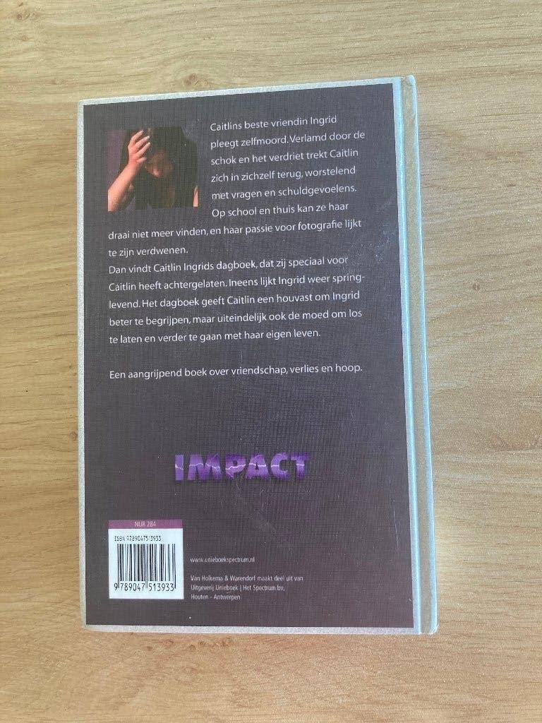 boek Nina Lacour, Ophalen of Verzenden, Gelezen
