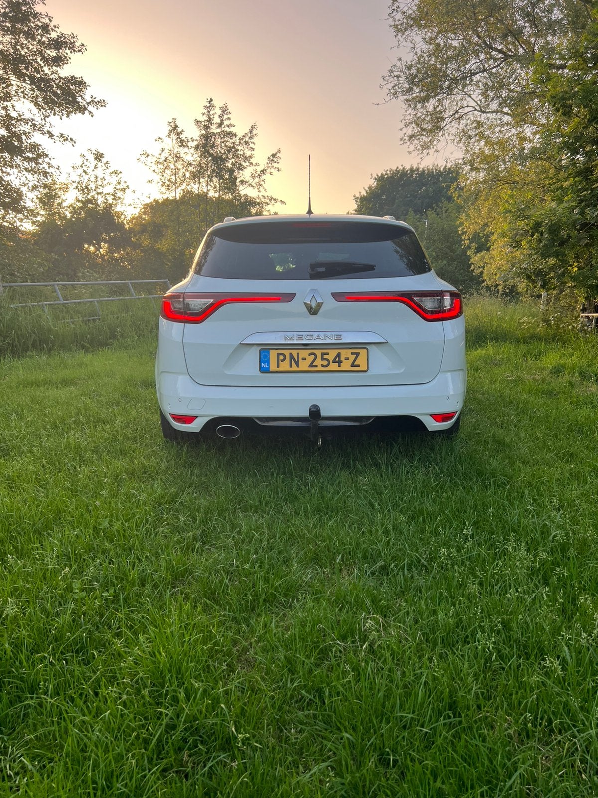 Foto 5 van Renault Mégane 1.2 Energy TCe Bose 130pk 2017 Wit