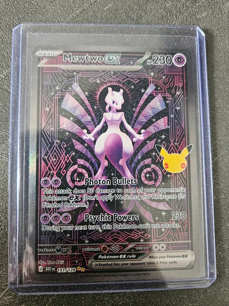 Pokemon 30th anniversary Mewtwo !!!, Hobby en Vrije tijd, Ophalen of Verzenden, Nieuw, Meerdere kaarten, Foil