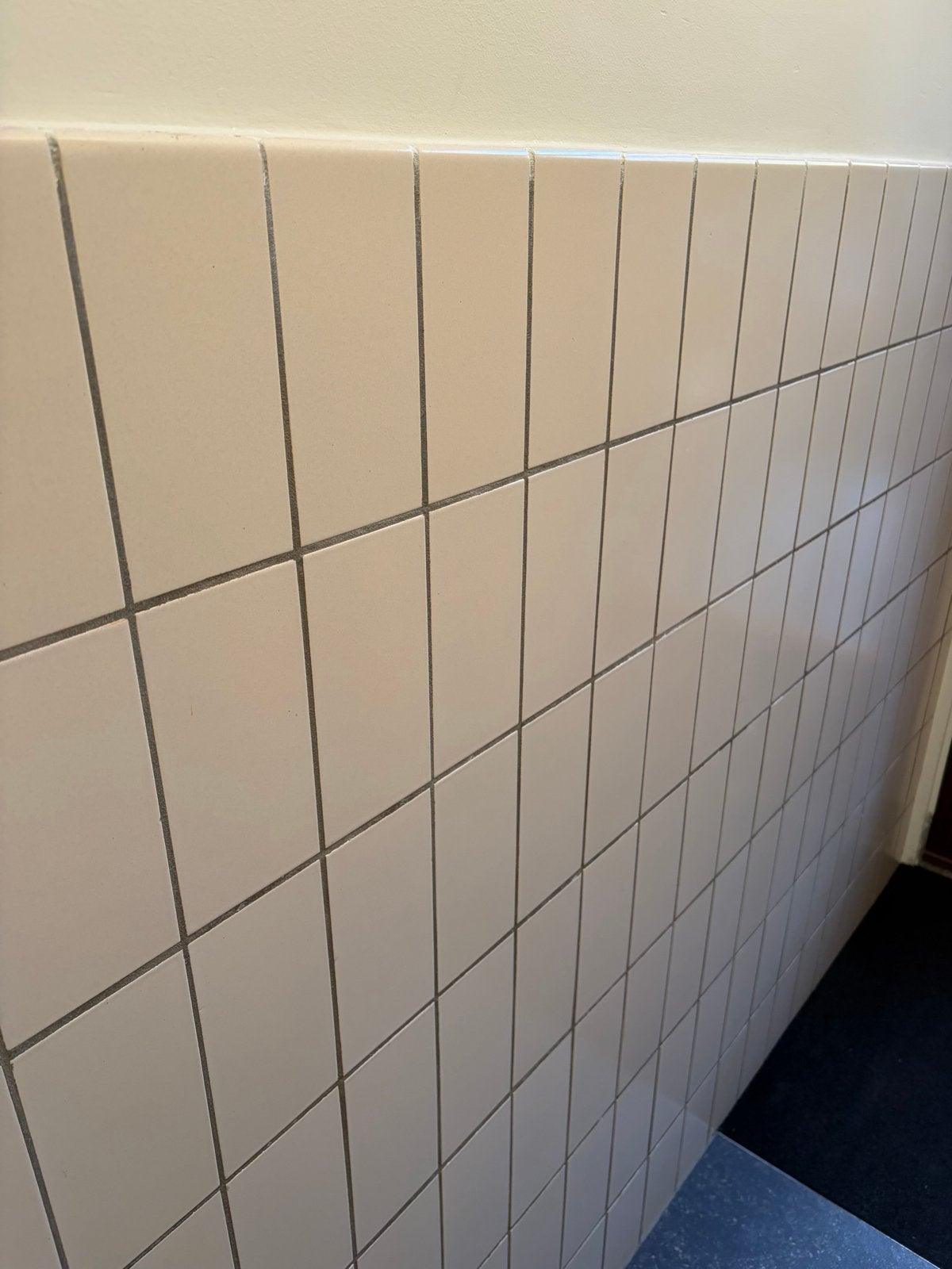 Originele jaren ‘60 crèmekleurige wandtegels - 10x20 cm, Doe-het-zelf en Verbouw, Tegels, Gebruikt, Wandtegels, Keramiek, 20 tot 40 cm