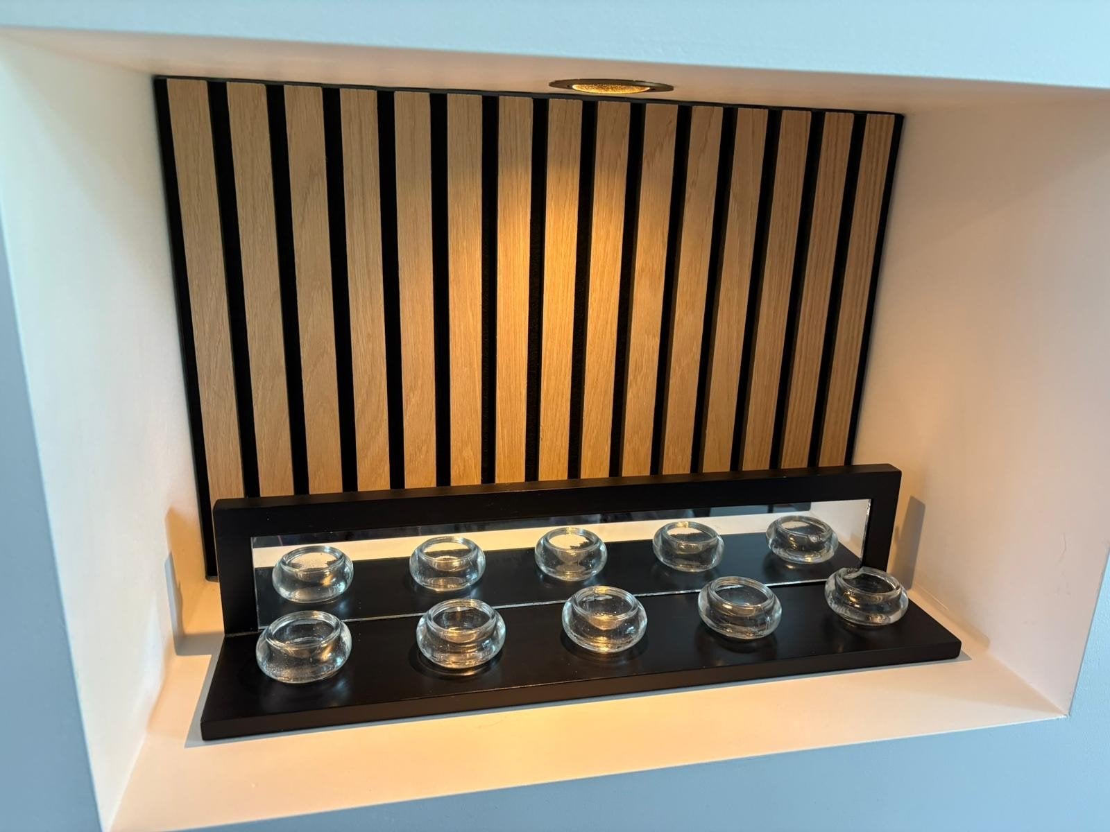 Meubel met spiegel en kaarshouders, Gebruikt, Zwart, Ophalen of Verzenden, Hout