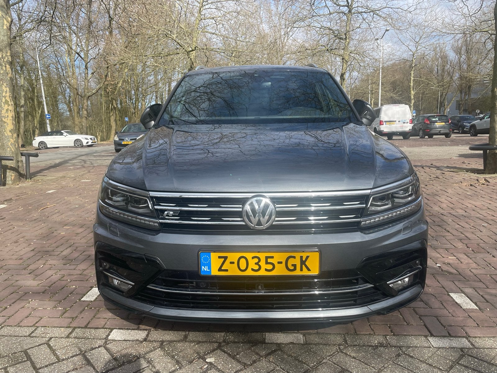 Volkswagen Tiguan 1.5 TSI ACT 150pk DSG 2019 Grijs, Auto's, 1498 cc, 4 cilinders, 75 €/maand, Particulier