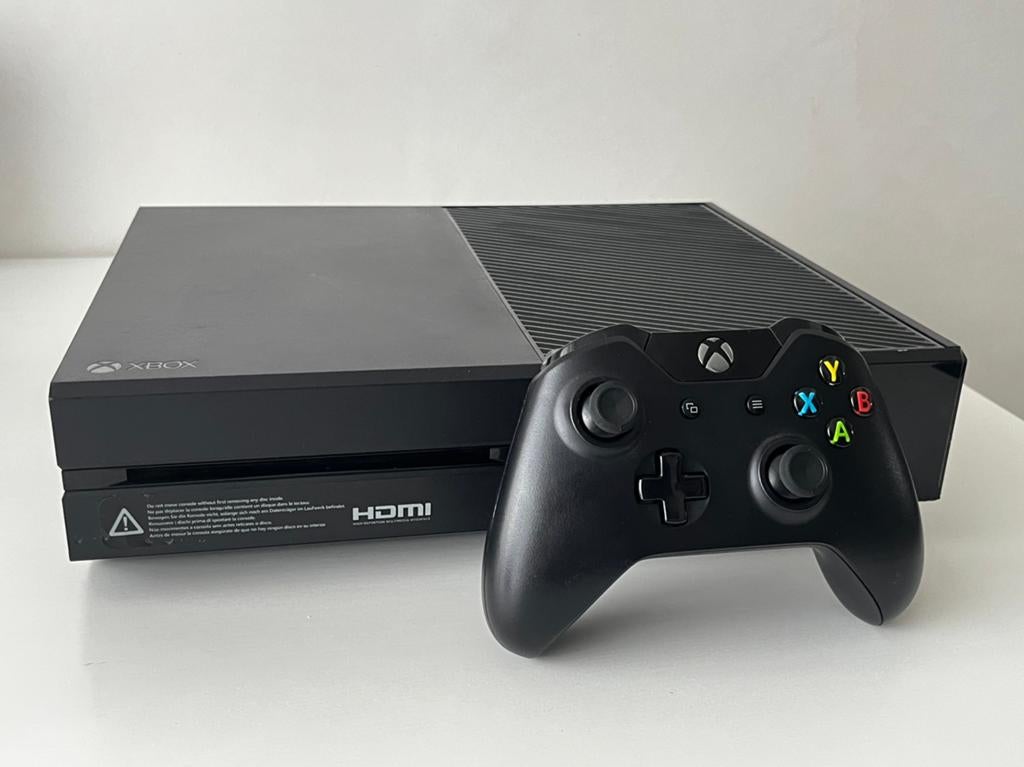 Xbox One, Spelcomputers en Games, Spelcomputers | Xbox One, 500 GB, Xbox One, Ophalen of Verzenden, Zo goed als nieuw