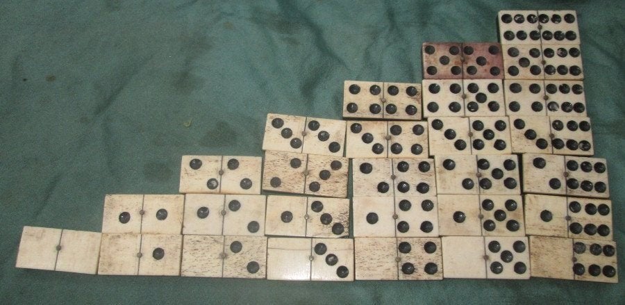Domino hout met been in doos, Antiek en Kunst, Ophalen of Verzenden