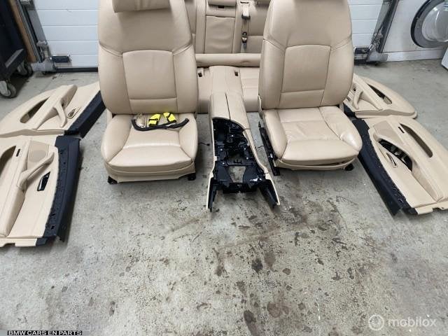 Bekledingsset BMW 5-serie Touring F11 ('10-'13) beige, Auto-onderdelen, Gebruikt, Partnerportal@bmw.de, Bmw, Ophalen of Verzenden