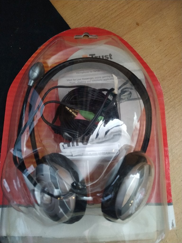 Trust headset, Computers en Software, Inklapbare microfoon, Nieuw, Ophalen of Verzenden, Trust