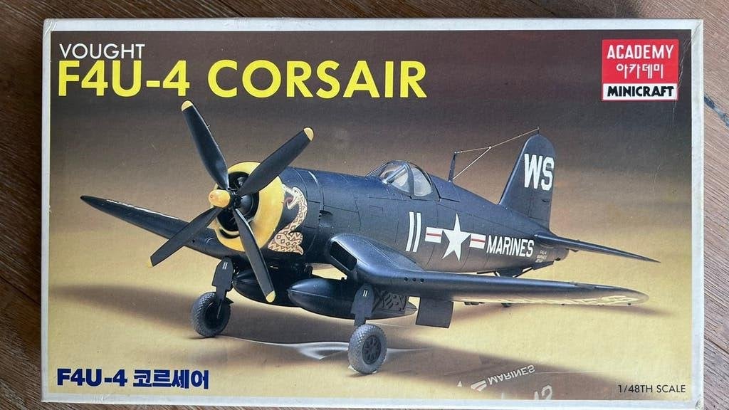 Vought F4U-4 Corsair modelbouwkit - Academy Minicraft, Overige merken, Nieuw, Ophalen of Verzenden, Groter dan 1:72