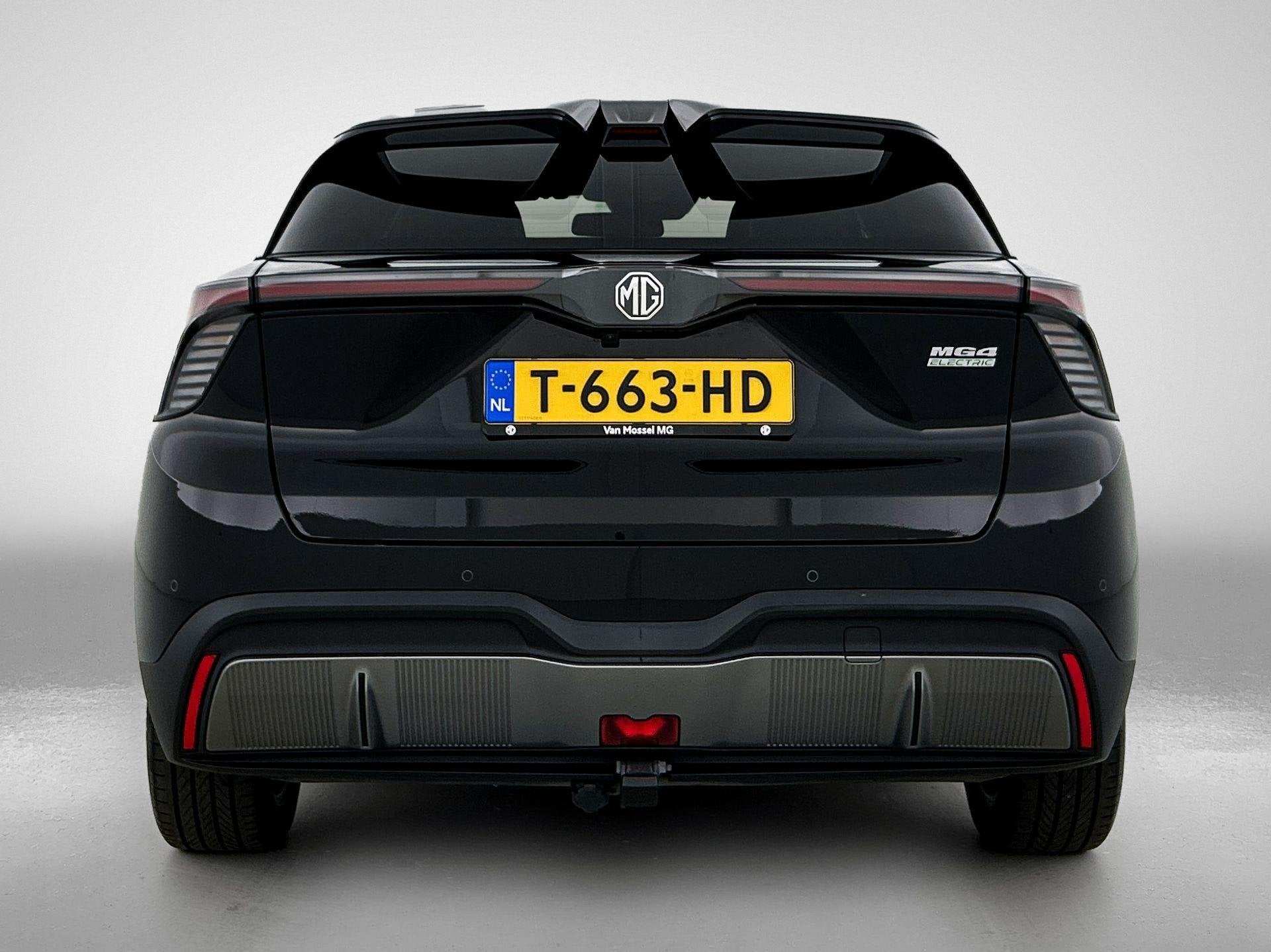 MG 4 Luxury 64 kWh | 1e-EIG. | SoH 98,1% | Navi | 17"LMV | 3, Auto's, Gebruikt, Zwart, Origineel Nederlands, 500 kg
