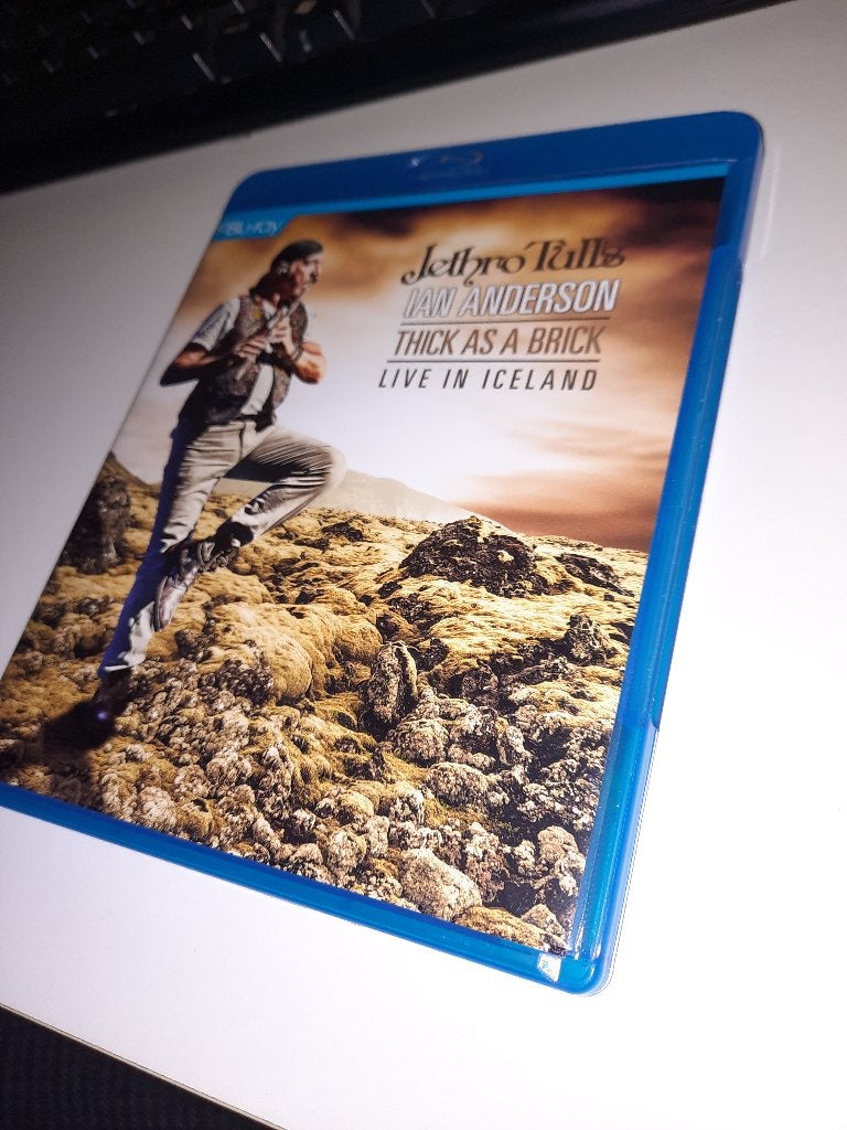 SD blu ray Jethro Tull Thick As A Brick: Live In Iceland, Ophalen, Zo goed als nieuw, Muziek en Concerten