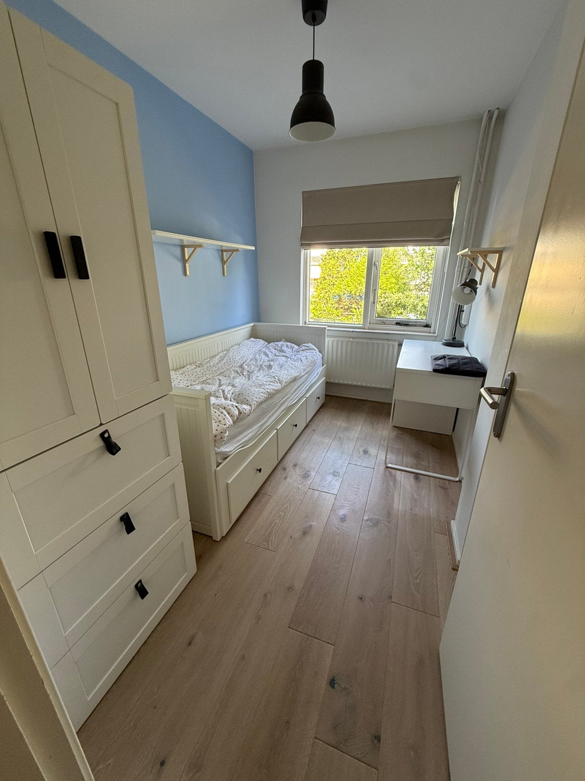 Ikea kinderkamer met bed, bureau en kledingkast, Kinderen en Baby's, Kinderkamer | Complete kinderkamers, Ophalen, Zo goed als nieuw