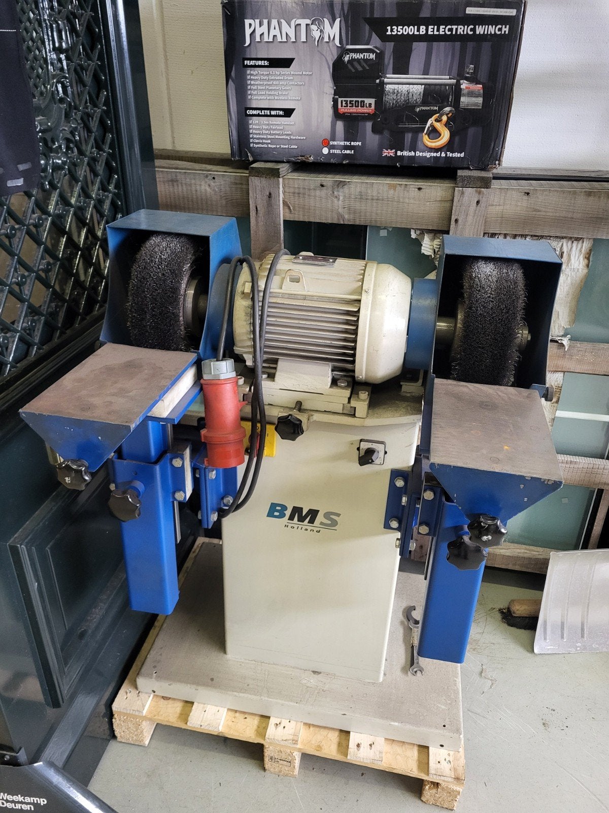 Grote Borstelmachine, Ophalen, Zo goed als nieuw, 1200 watt of meer, 70 mm of meer