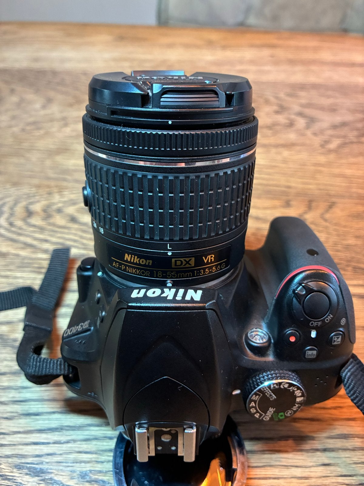 Nikon D3400 spiegelreflexcamera met kitlens (<8000 clicks), Ophalen, Spiegelreflex, Accu, Zo goed als nieuw