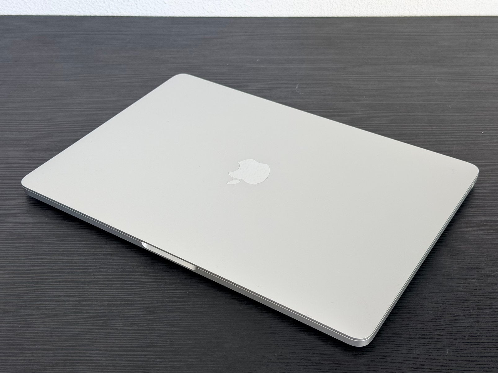 Apple Macbook Pro A1706 - 13 inch - Core i7, MacBook Pro, 256 GB, 2 tot 3 Ghz, 13 inch