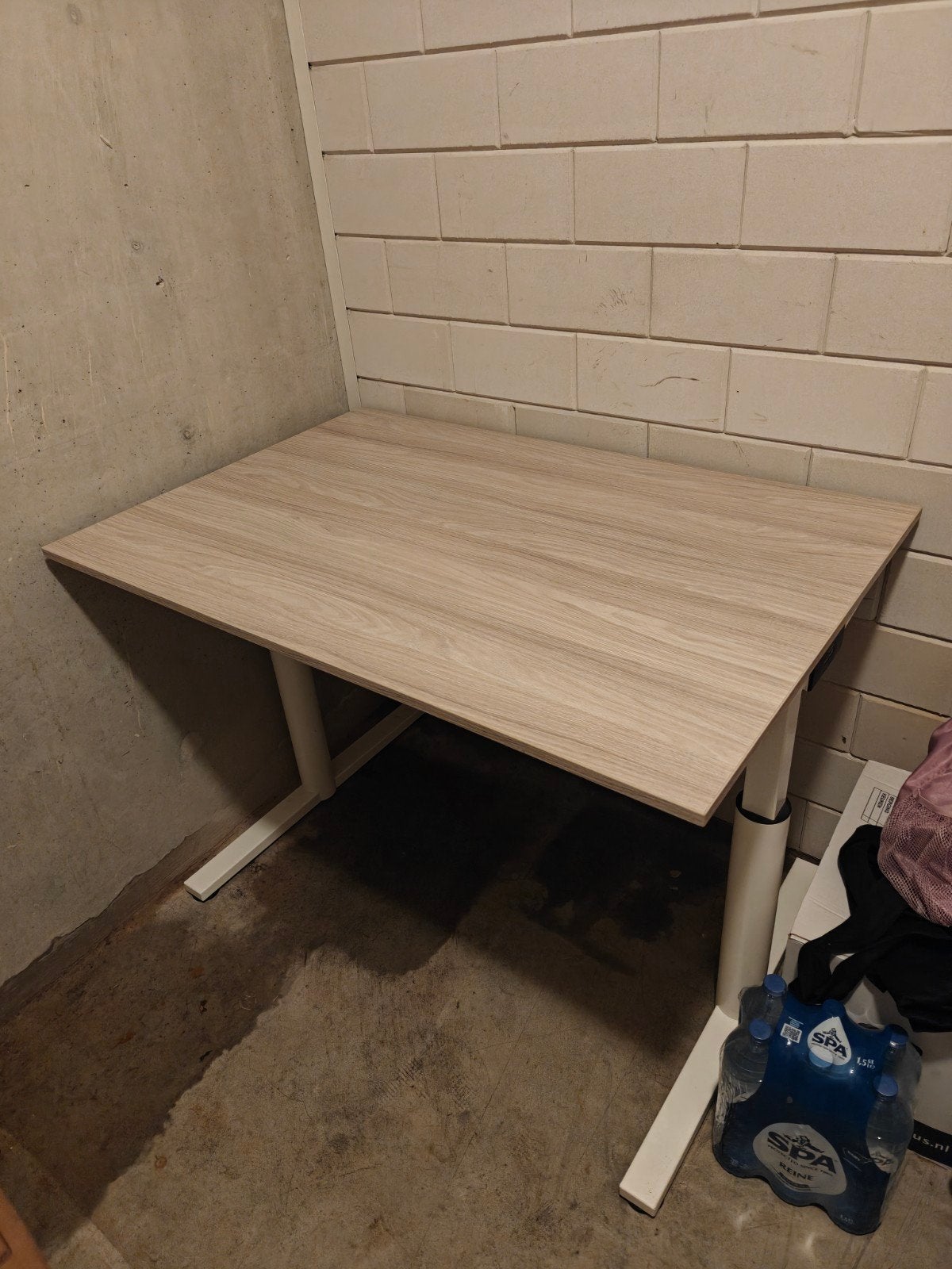 Gispen height-adjustable desk, Huis en Inrichting, Ophalen, Gispen, In hoogte verstelbaar, Zo goed als nieuw