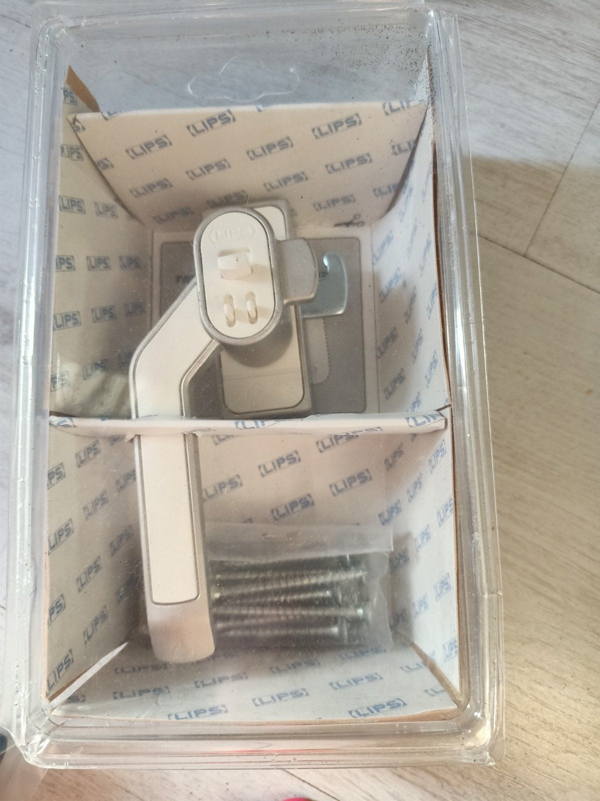 Veiligheids grendel voor ramen en deuren., Ophalen of Verzenden, Nieuw, Overige materialen, Slot