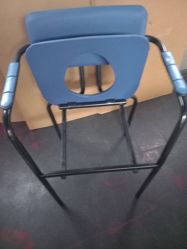 Po stoel, Verzenden