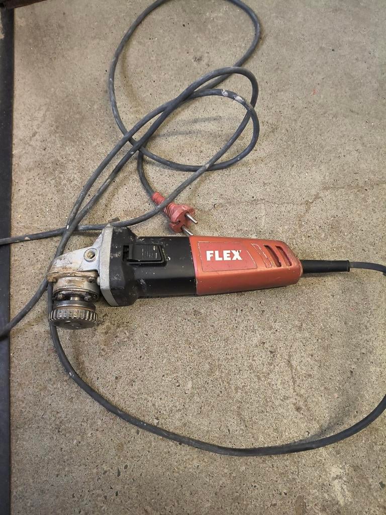 Te koop een flex slijptol van 800 watt goed werkend, Ophalen of Verzenden, Haakse handslijpmachine