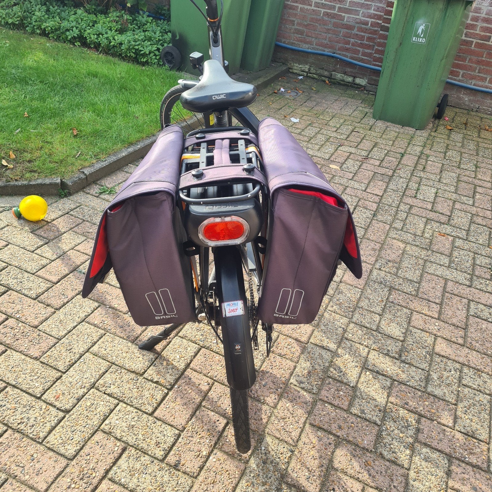 mooie Basil MIK fietstassen met slot, Ophalen of Verzenden