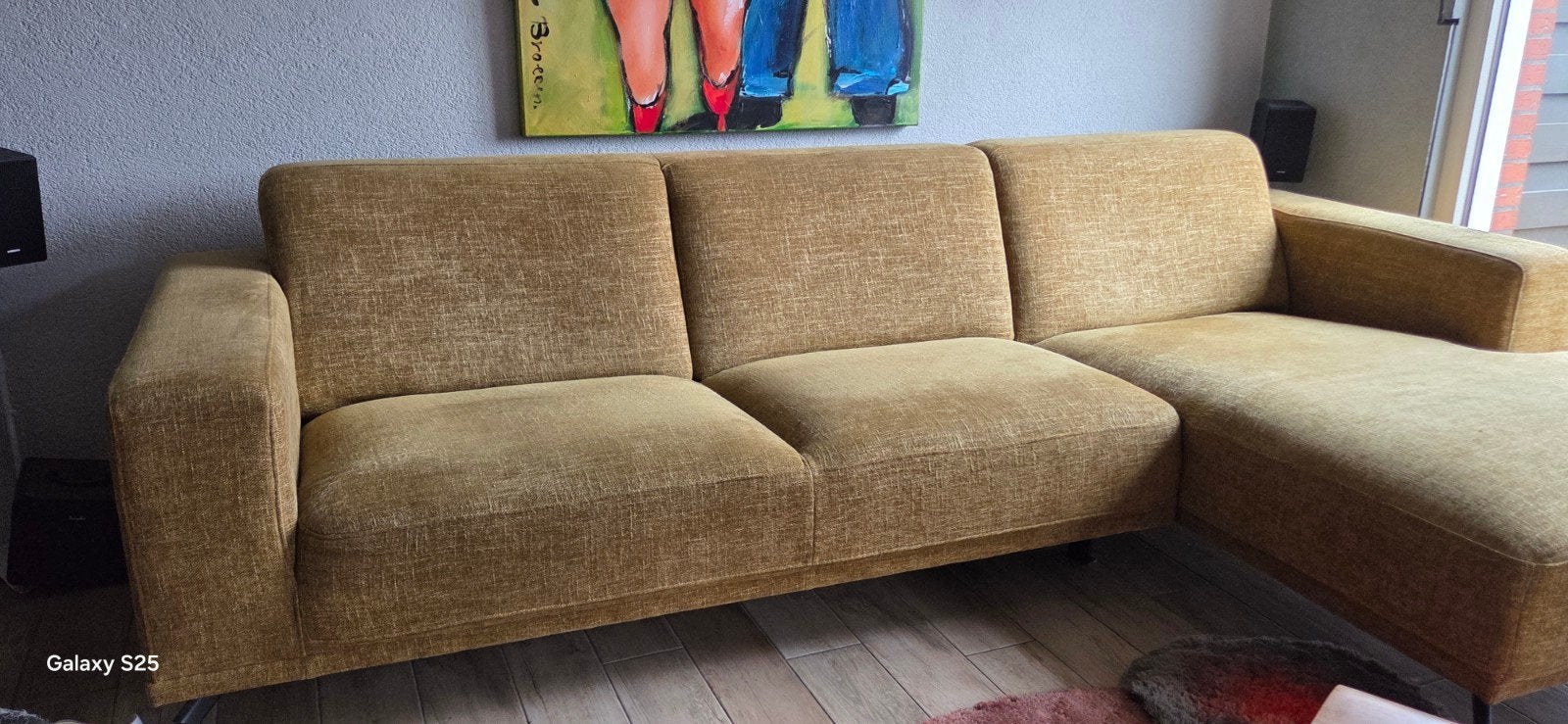 Comfortabele montel hoekbank - Zo goed als nieuw, 2 jaar oud, Ophalen, 250 tot 300 cm, Modern en comfortabel, Hoekbank