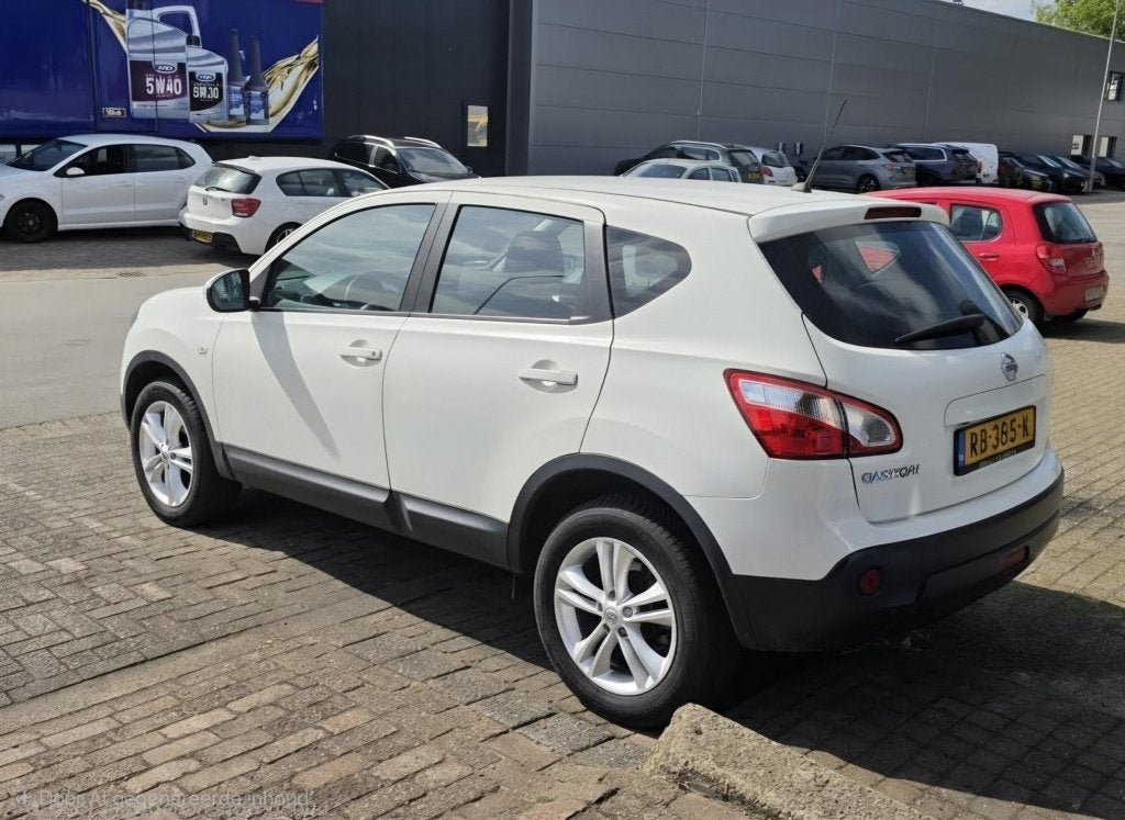 Nissan QASHQAI 1.6 Acenta Automaat VERSN BAK DEFECT!, Auto's, Automaat, Euro 5, Gebruikt, 4 cilinders