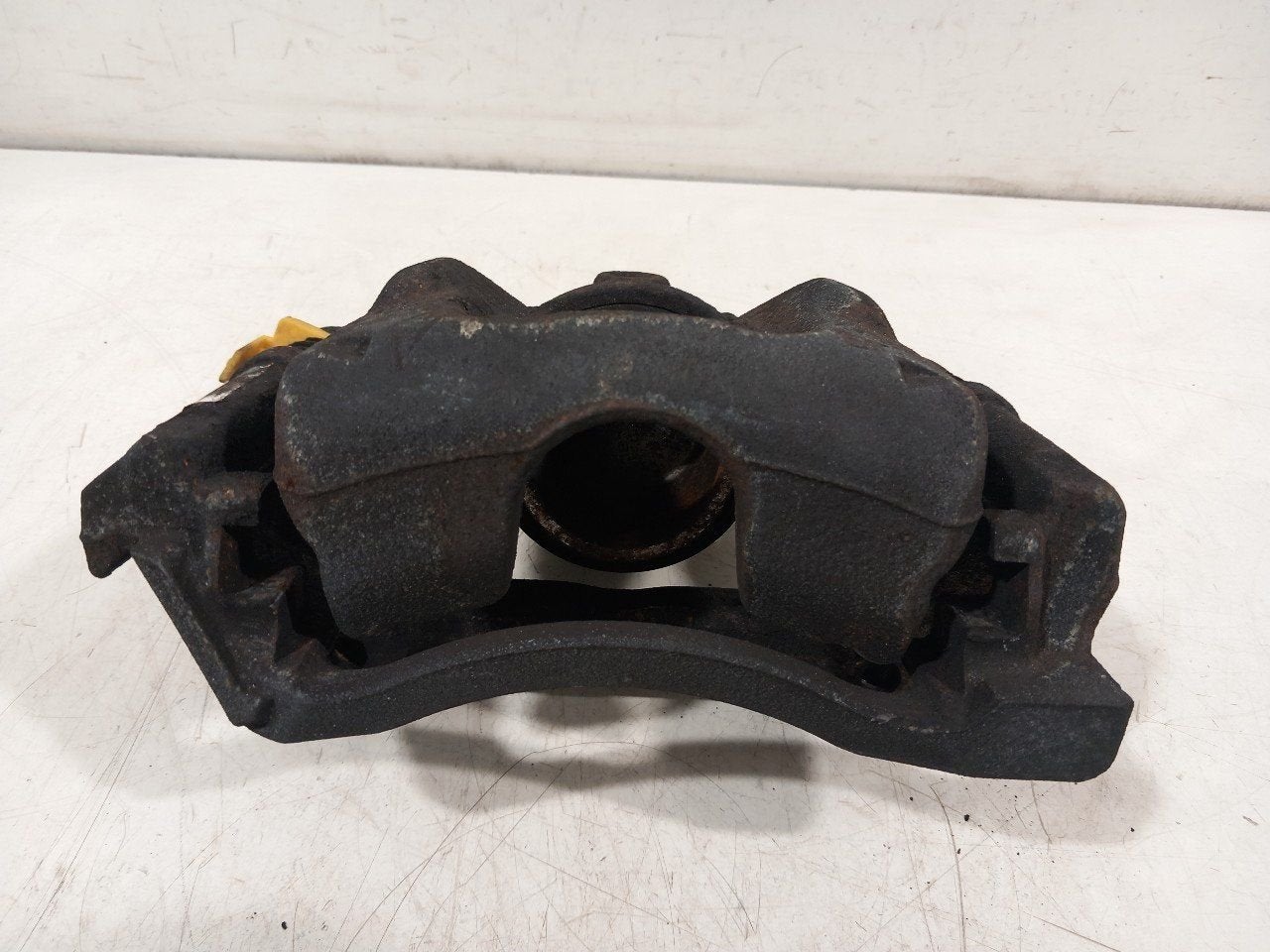 Remklauw links voor Renault Trafic, Onderdelen@venauto.nl, Van der Ven Autorecycling B.V., Gebruikt, Ettenseweg 76, 4706 PB Roosendaal, The Netherlands