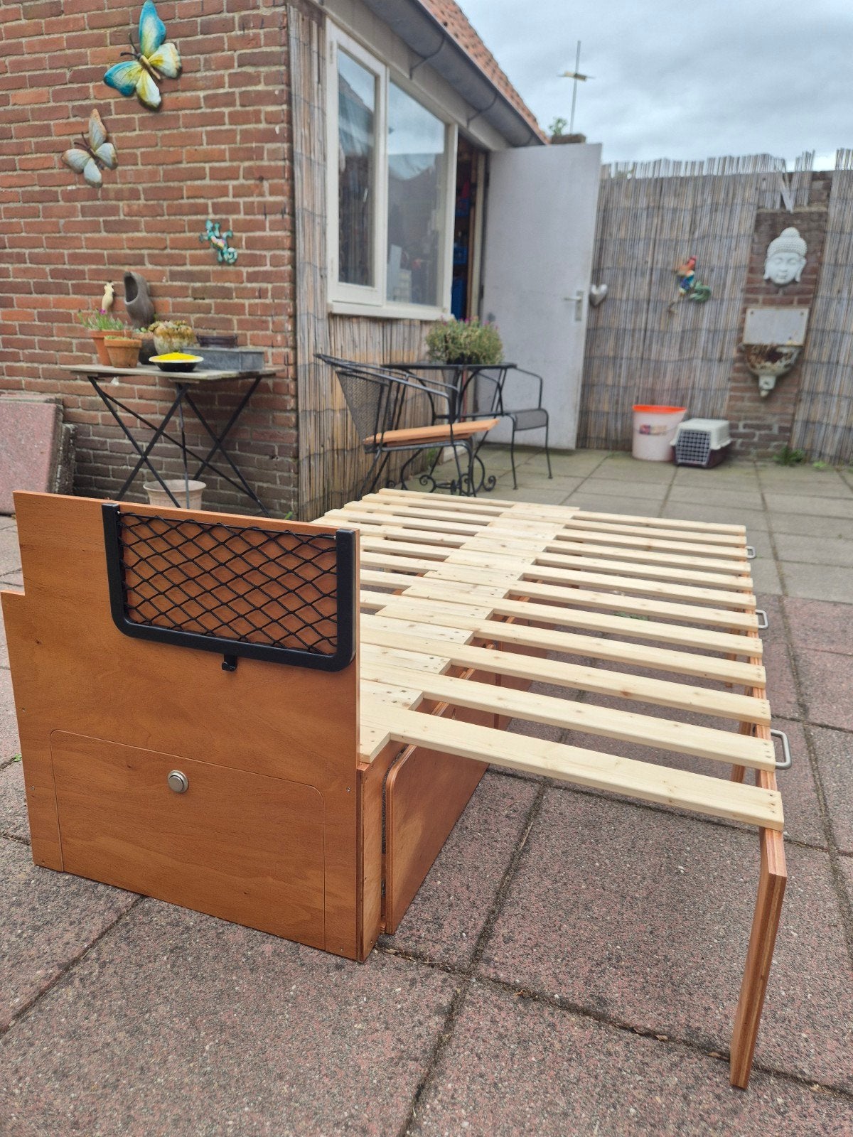 Camper uitschuifbed 195x135 met onderklepkasten, Ophalen