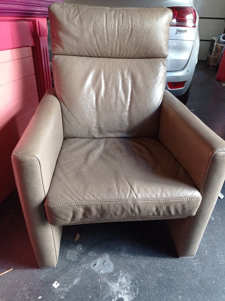 Twee leren fauteuils, kleur lever, Ophalen, Gebruikt, 50 tot 75 cm, Leer
