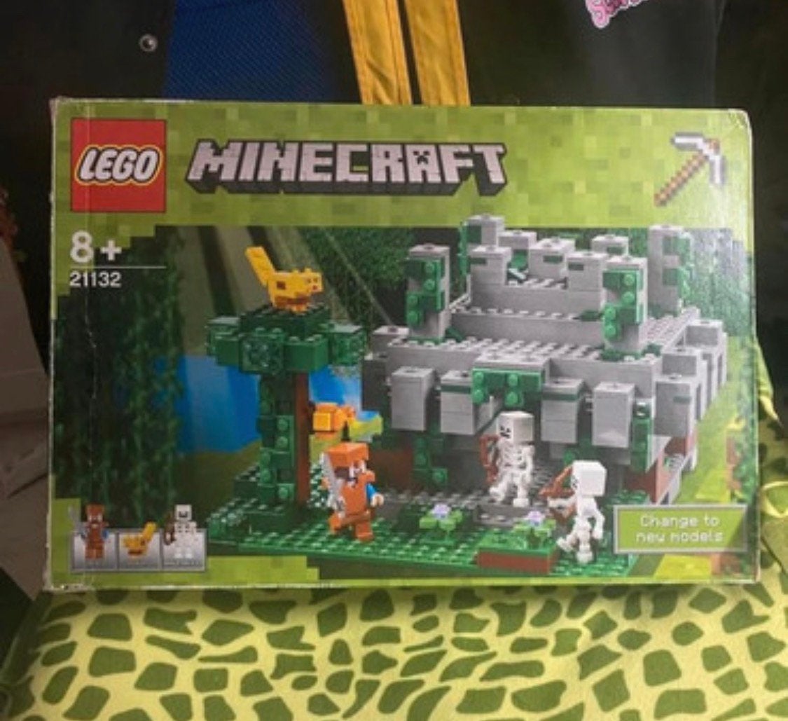 Lego Minecraft 21132, Ophalen of Verzenden, Zo goed als nieuw