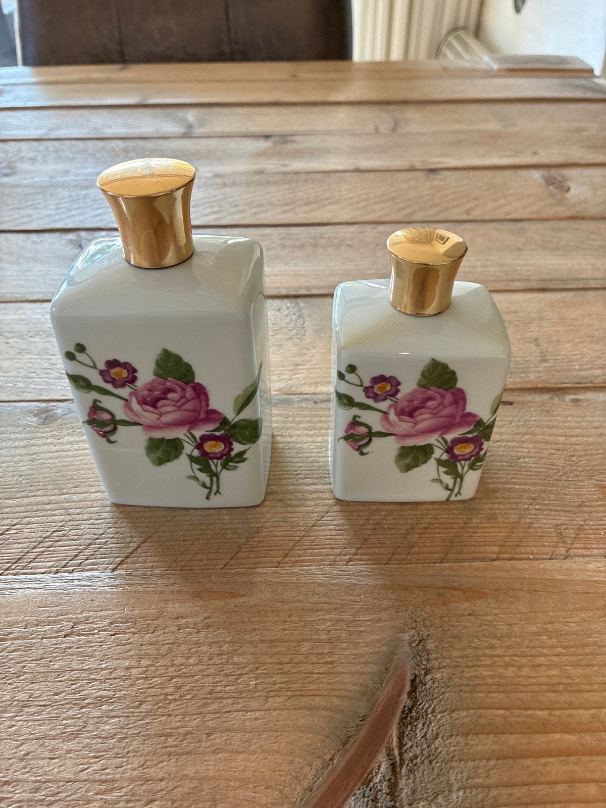Porseleinen flesjes Porcelaine de Paris met rozen, Antiek en Kunst, Ophalen