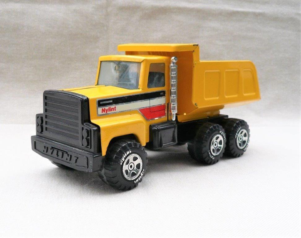 NYLINT DONGKOOK Mack kiepwagen Korea Usa 21 cm staalplaat, Antiek en Kunst, Ophalen of Verzenden