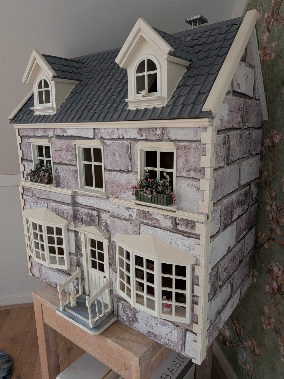 Groot 3 verdieping poppenhuis, Verzamelen, Poppenhuizen en Toebehoren, Ophalen of Verzenden, Gebruikt, Poppenhuis