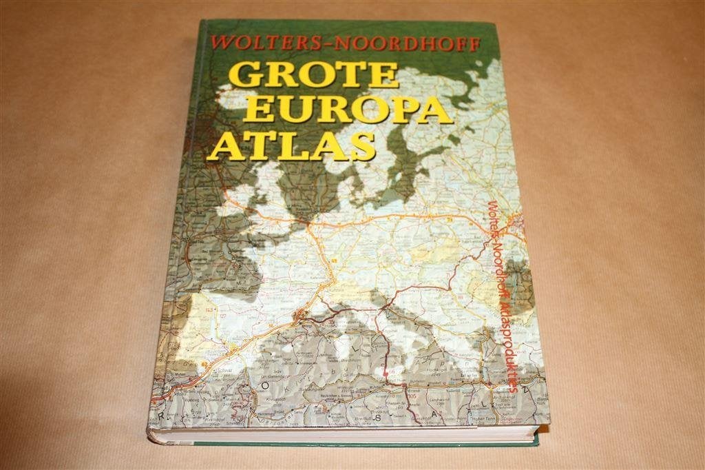 Wolters-Noordhoff Grote Europa atlas., Gelezen, Ophalen of Verzenden, Landkaart, 1800 tot 2000