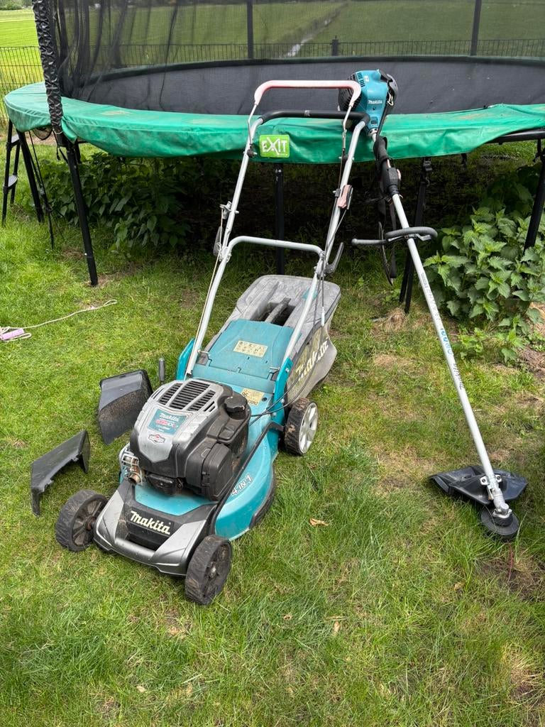 Makita benzine grasmaaier PLM4630N2 + Bosmaaier EM2600L, Ophalen, Cirkelmaaier, Gebruikt, 40 t/m 49 cm
