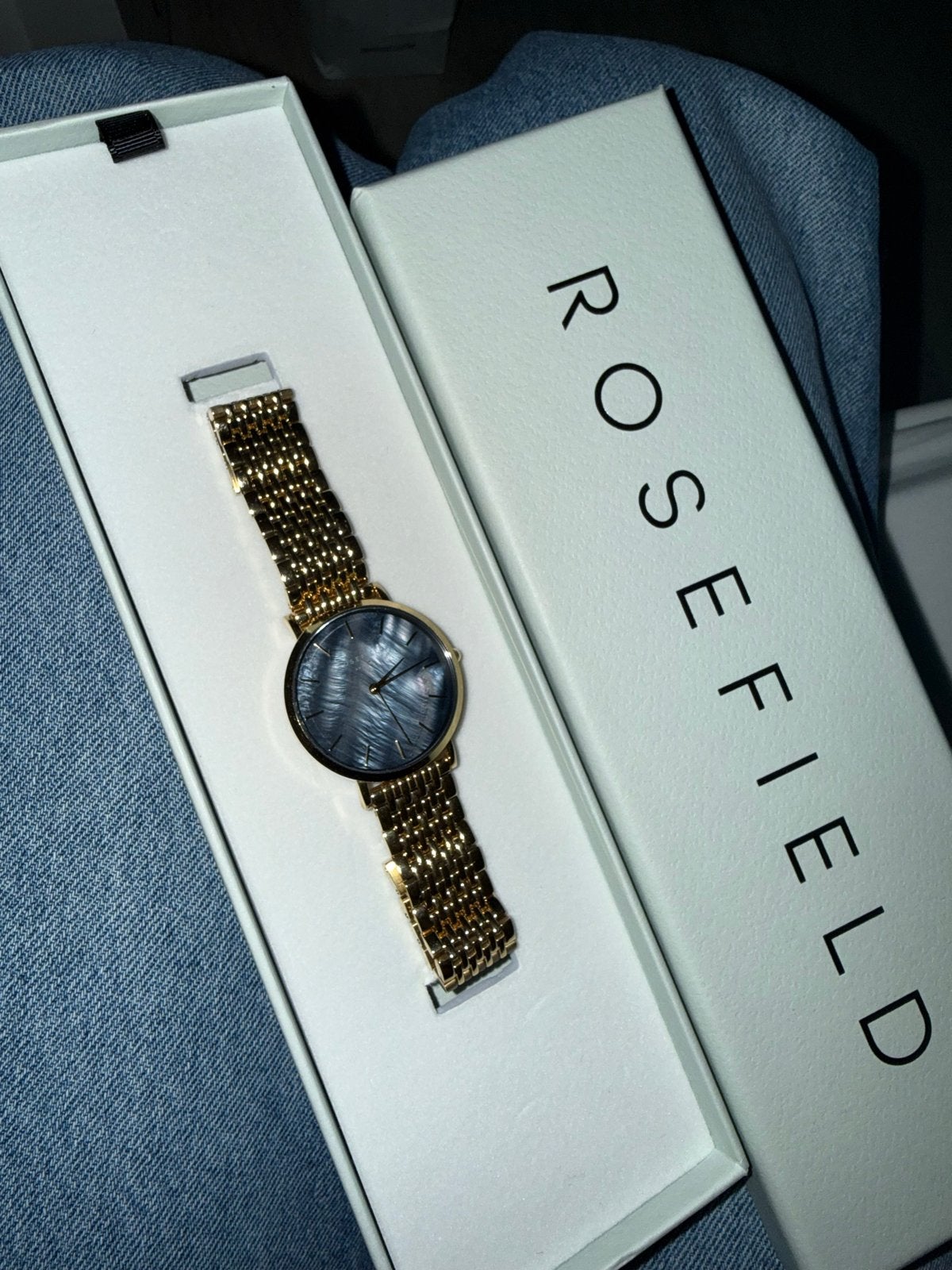 Rosefield horloge goudkleurig met doosje, Overige merken, Overige materialen, Polshorloge, Ophalen of Verzenden