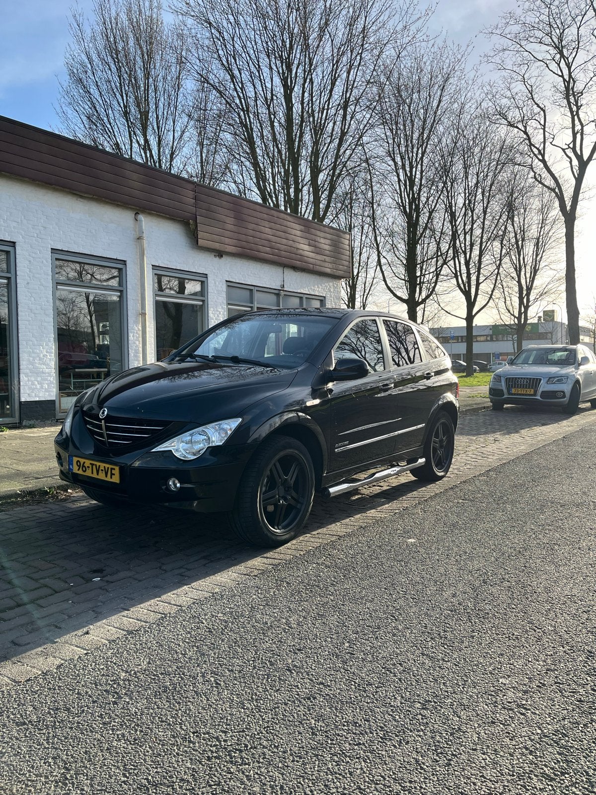 SsangYong Actyon 2.3 A230 4WD 2007 Zwart mercedes motor, Auto's, Stof, Zwart, 4 cilinders, Zwart