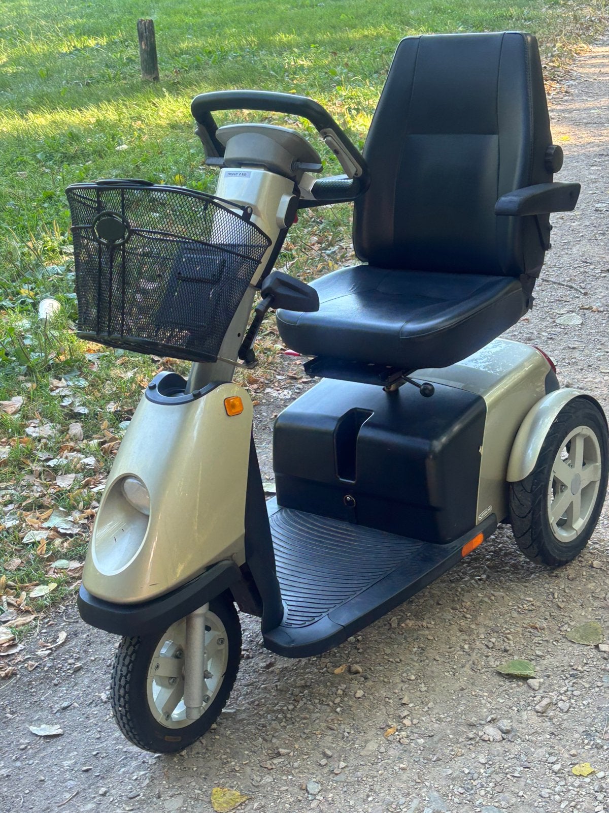 Trophy Scootmobiel volledig geveerd €650,00 !!, Overige merken, Gebruikt, Meer info ☎️0️⃣6️⃣➖2️⃣0️⃣9️⃣0️⃣1️⃣0️⃣4️⃣0️⃣, Ophalen of Verzenden